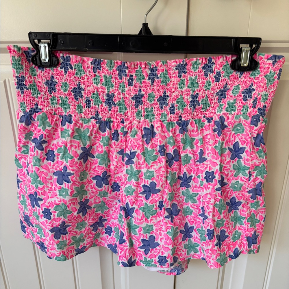Vineyard Vines Plumeria Smocked Pull-On Shorts Malibu  Pink Blue Waist Shorts